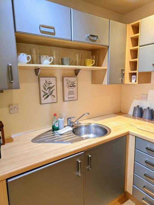 Cosy Central Modern Apartment 南特威奇 外观 照片