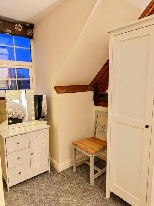 Cosy Central Modern Apartment 南特威奇 外观 照片